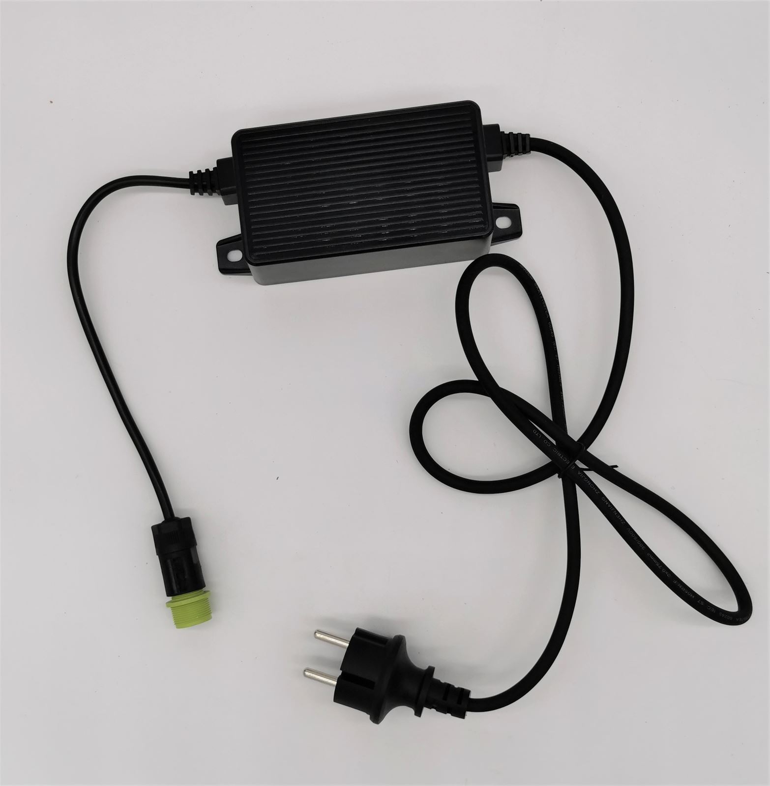 Worx WR153E (110) Netzteil / Ladegerät 100-240V/20V 90W WA3775 (Original)